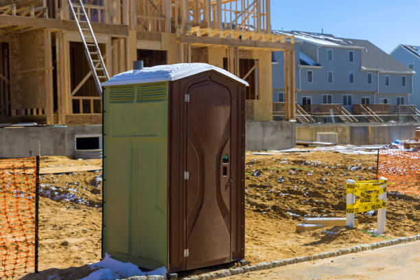 Porta potty delivery and setup in Donna, TX