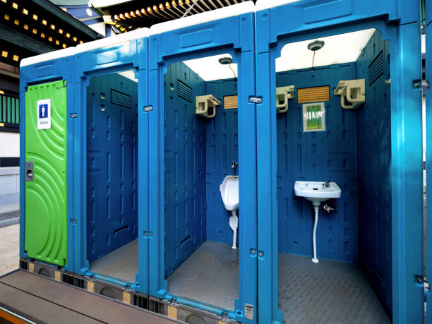 Best Portable restroom trailer rental  in Donna, TX